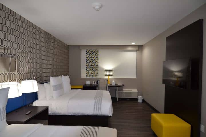 Room 8 of 24