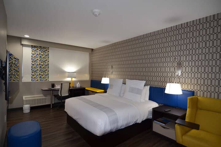 Room 5 of 24