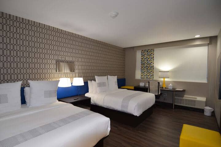 Room 10 of 24